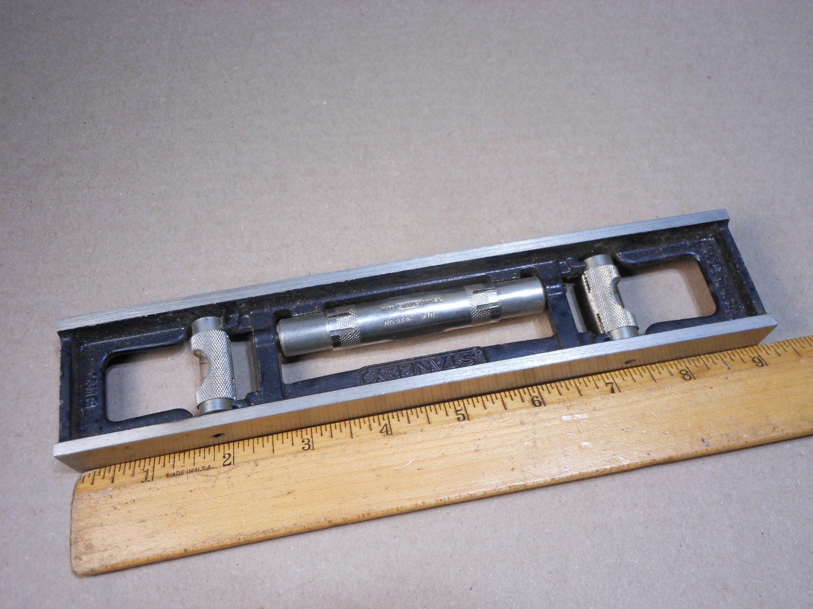 Vintage Stanley 36G 9" Cast Iron Level 3 Vial