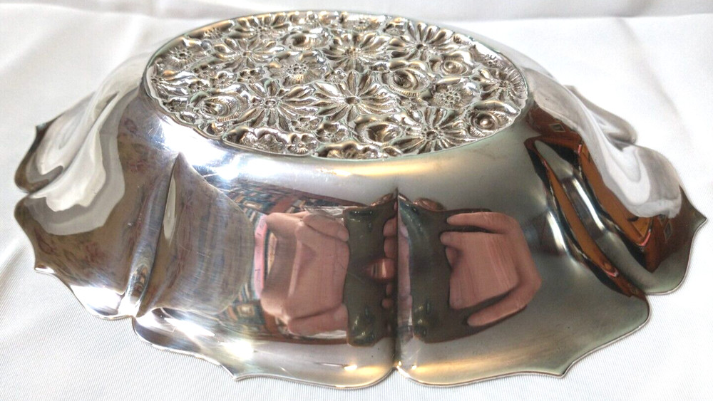 Vtg Towle EP Silver Plate Flower Bowl 3D Raised Flower Design Bottom, Small Bowl