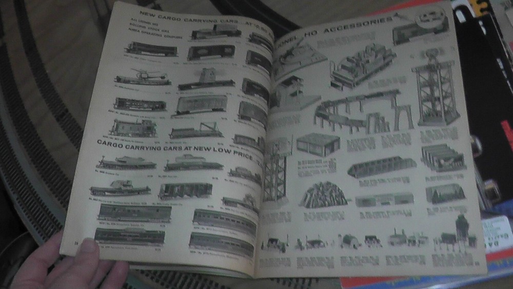 lionel accessory catalog vintage old