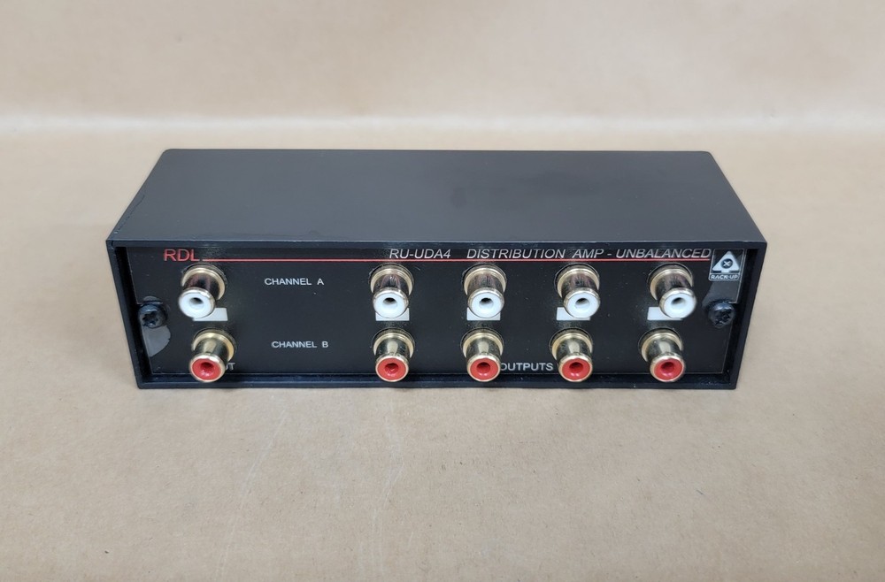 RDL RU-UDA4 2x4 Stereo Audio Distributor/Phono Jacks
