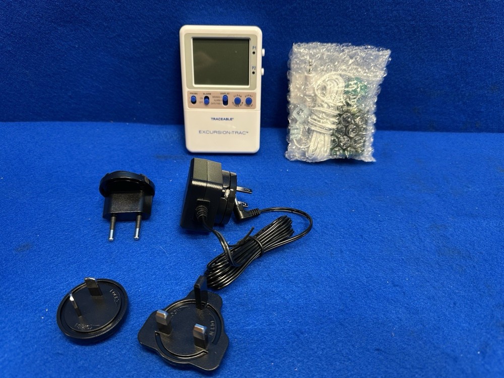 Traceable 6430LS Extreme-Accuracy Digital Thermometer