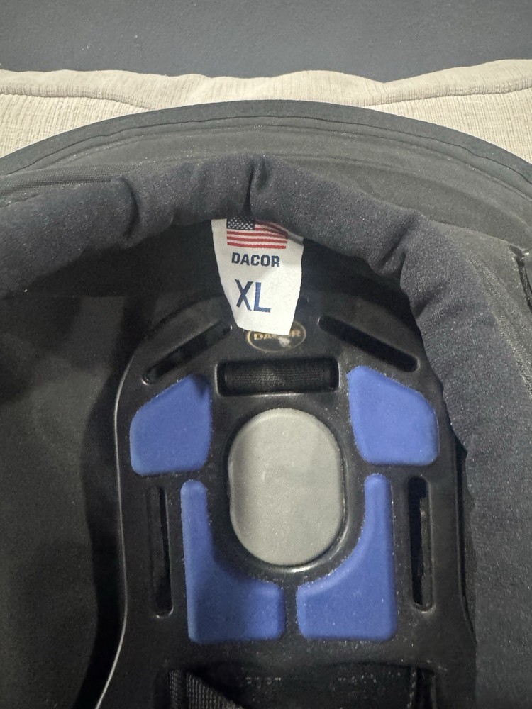 Dacor scuba diving Buoyancy Compensator Device (BCD)