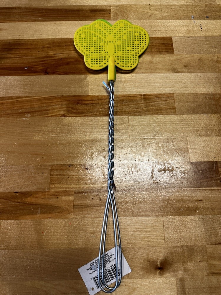 Double Pack Wire Plastic Bug Pest Fly Kitchen Camping Mosquito Fly Swatter