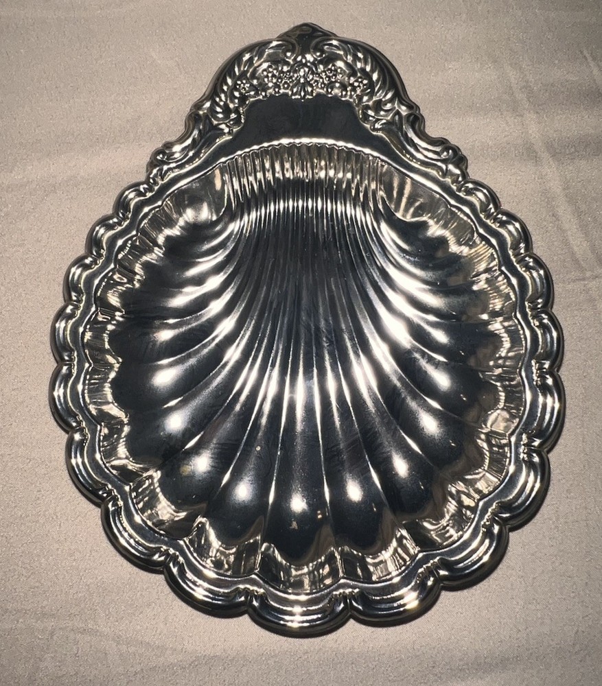 Silverplate Shell-Shaped Bowl Baroque & Rococo Style Classic Shell Pattern