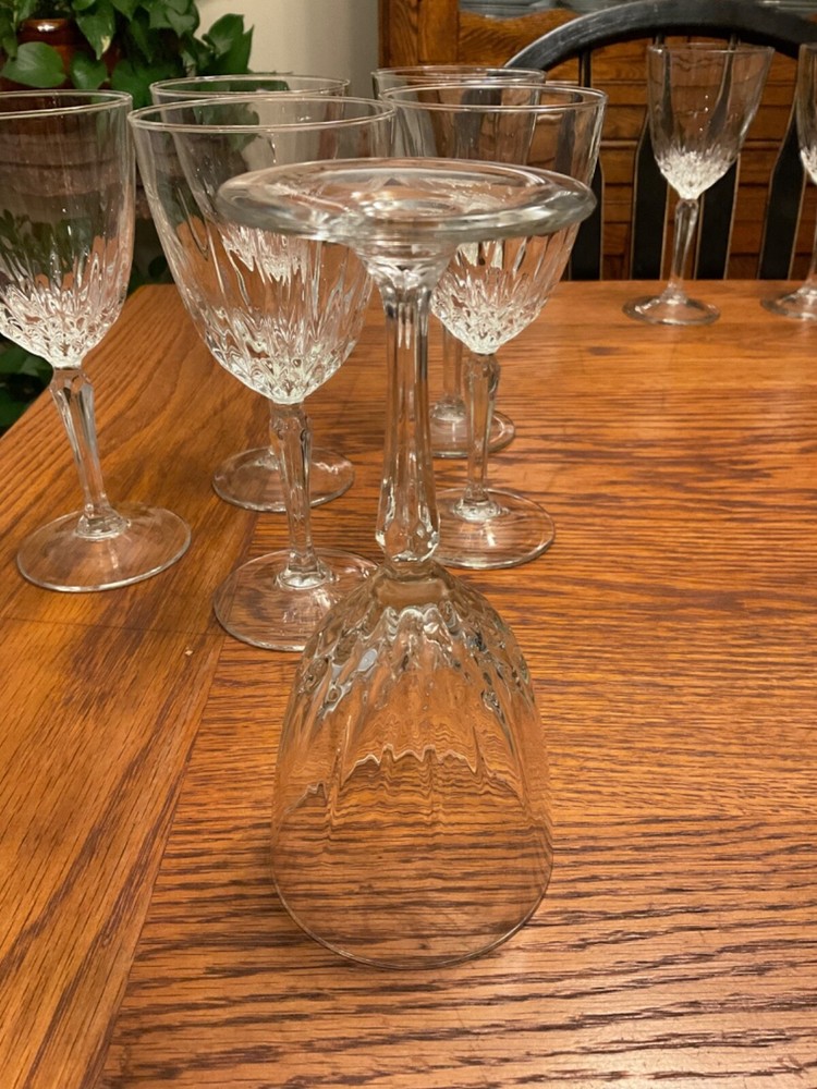 VTG LUMINARC Diamond Pattern Clear Crystal Stemware Red Wine Glass