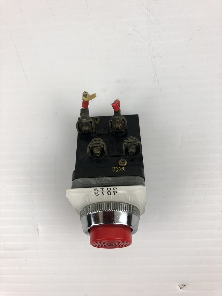 Fuji 70C-IA Selector Switch Red With Stop Selection 600 VAC