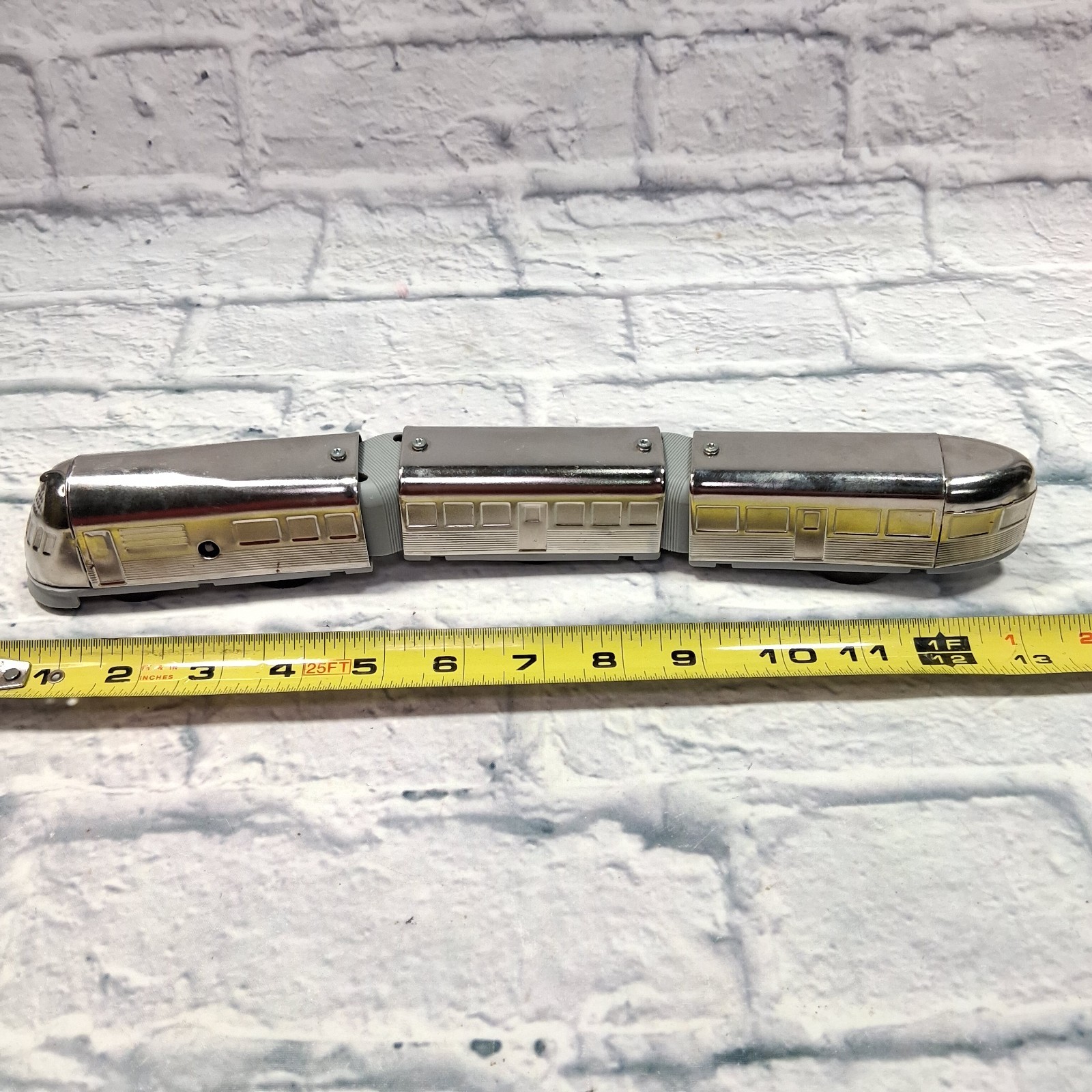 Streamliner Schyling 3-Piece Zephyr Wind Up Mechanical Toy Train NO KEY