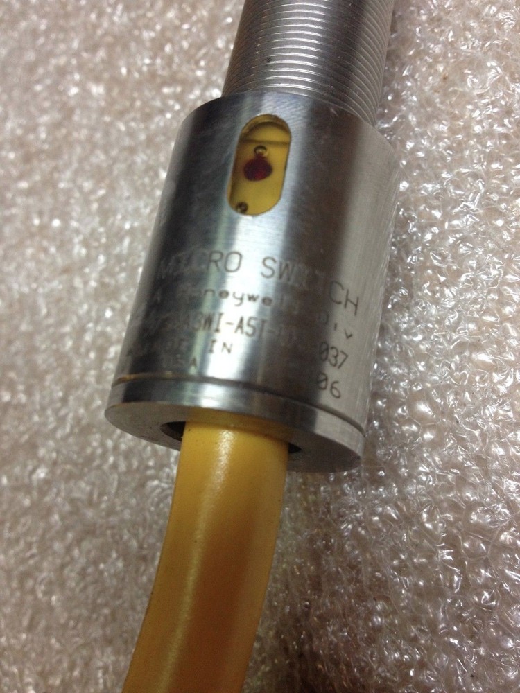 Microswitch 973AAWI-A5T-LF5-037 Switch