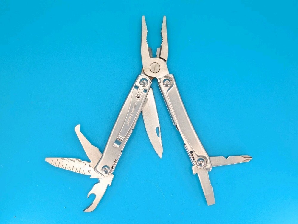Leatherman Rev 3.8" Multi-Tool, Stainless!