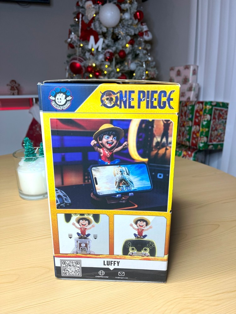 One Piece Controller Stand – Perfect for Gamers