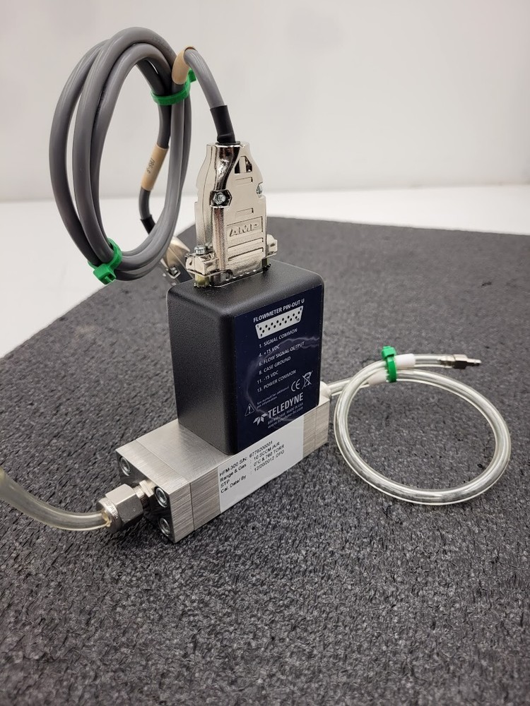 Teledyne HFM-300 Mass Flow Meter Controller 10 SCCM/AIR Working Pull