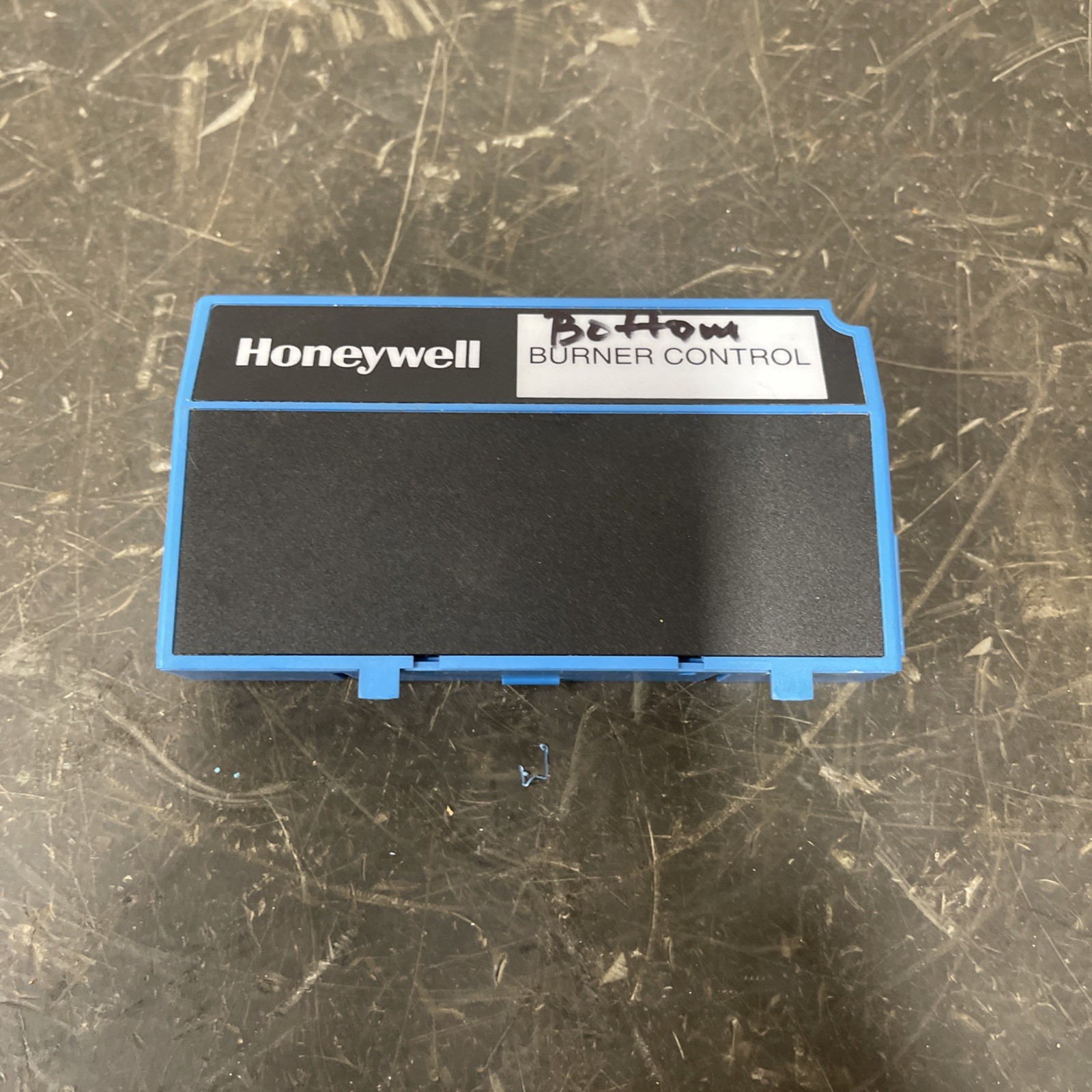 HONEYWELL REMOTE RESET MODULE S7820A1007 12V -40-140 DEGREE F IGNITION BURNER CO
