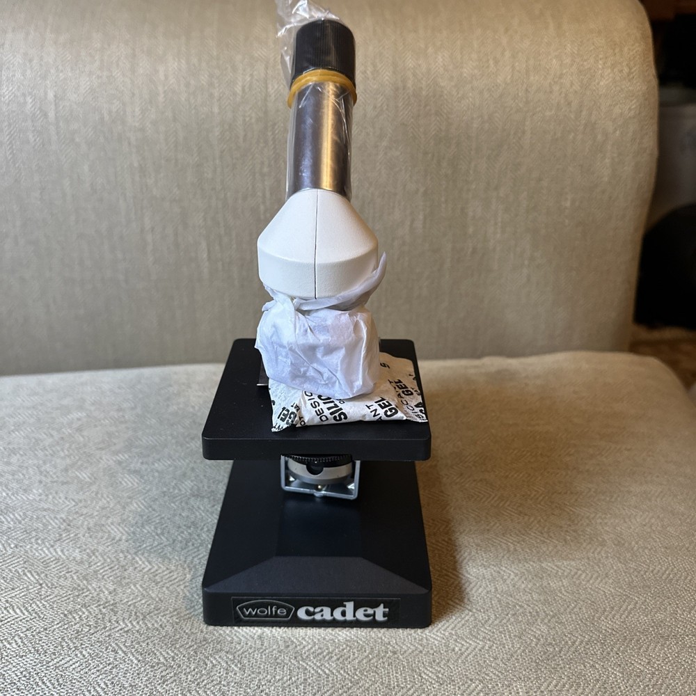 Carolina Biological Supply Wolfe Student Microscope NIB