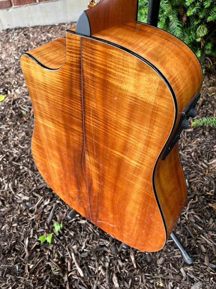 Taylor 710ce Acoustic Guitar (KOA)