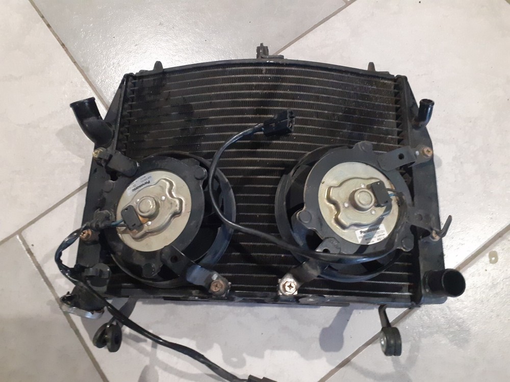 YAMAHA YZFR6 2004 RADIATOR