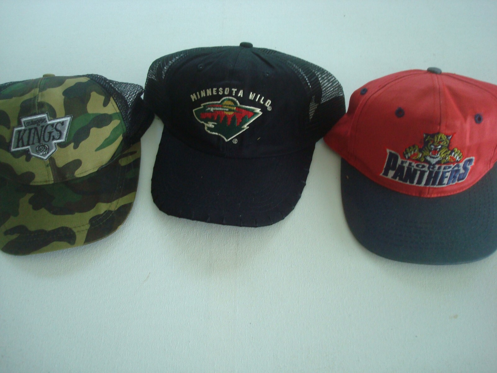 LOT BUNDLE HATS NHL  3-hats DEADSTOCK SCRIPT  90S  NEW HAT CAP VINTAGE SNAPBACK