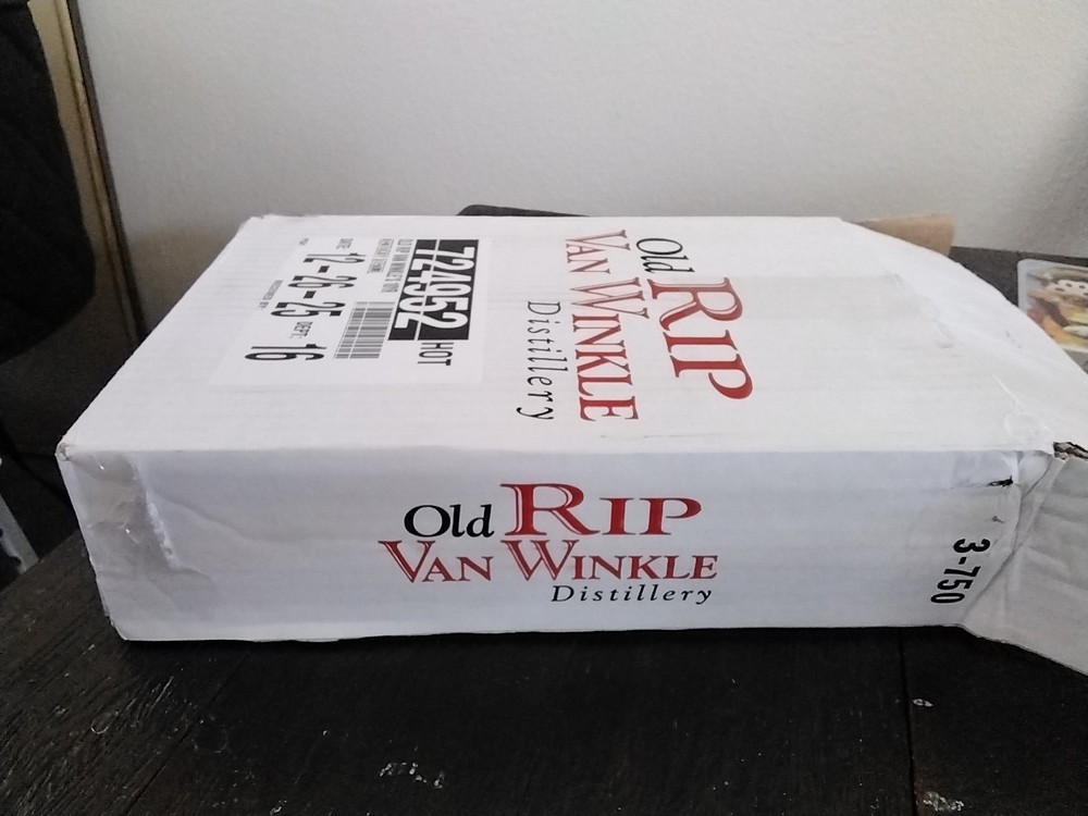 Old Rip Van Winkle Distillery 10 Year –Empty Box-Collectible