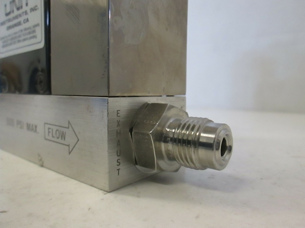 Unit UFC-1100A, Mass Flow Controller MFC, 15%PH3/N2, 100 SCCM, Used