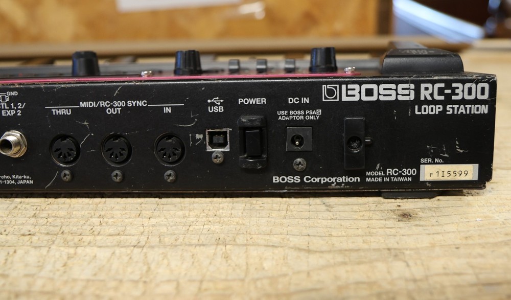 Boss RC-300 Loop Station w/ Power Supply - Black