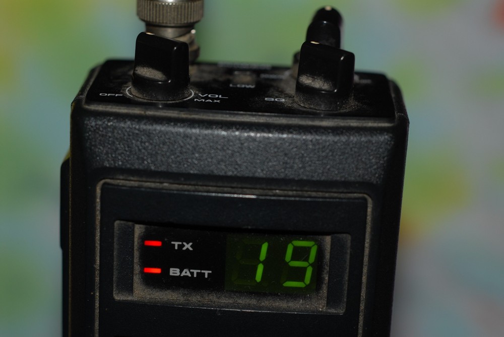 Maxon LP-27 CB Radio