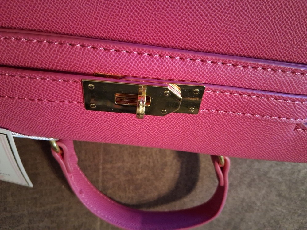 The Statement Bag Vegan Leather Pink Tote