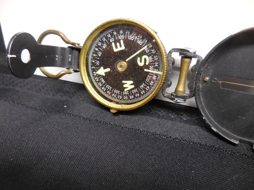 Compasses(3),1 Hunting field compass (works) + 2 engineer compass (needing work)