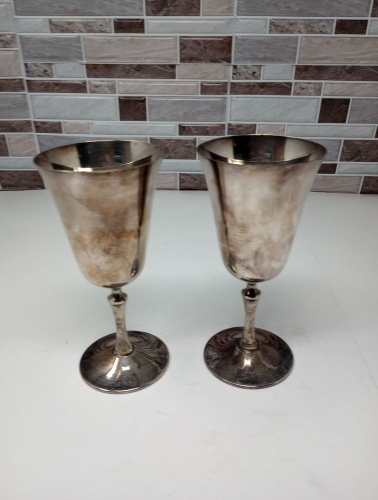 Vintage Pair Of Vintage EL de Uberti Goblets Silver Plated