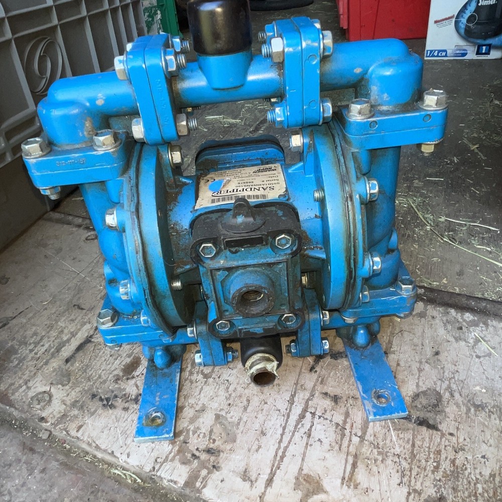 SANDPIPER S05B1ABWANS100 Diaphragm Pump - Blue