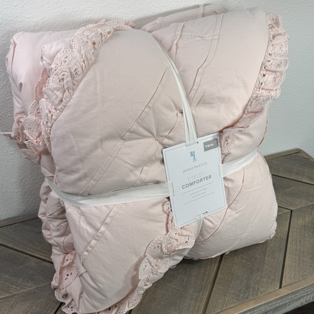 POTTERY BARN KIDS EYELET COMFORTER, TWIN ~ BLUSH