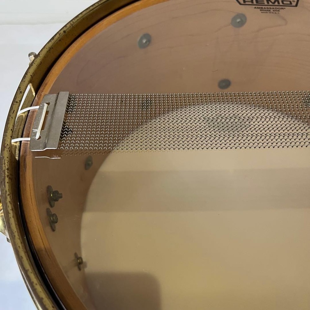 Pearl Custom Classic One Piece Maple Shell Snare Drum