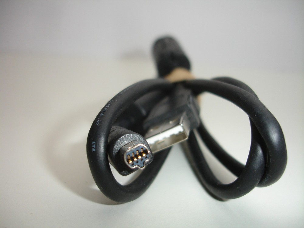 Genuine Nikon UC-E1 USB Data Cable Cord Digital Camera to Computer OEM