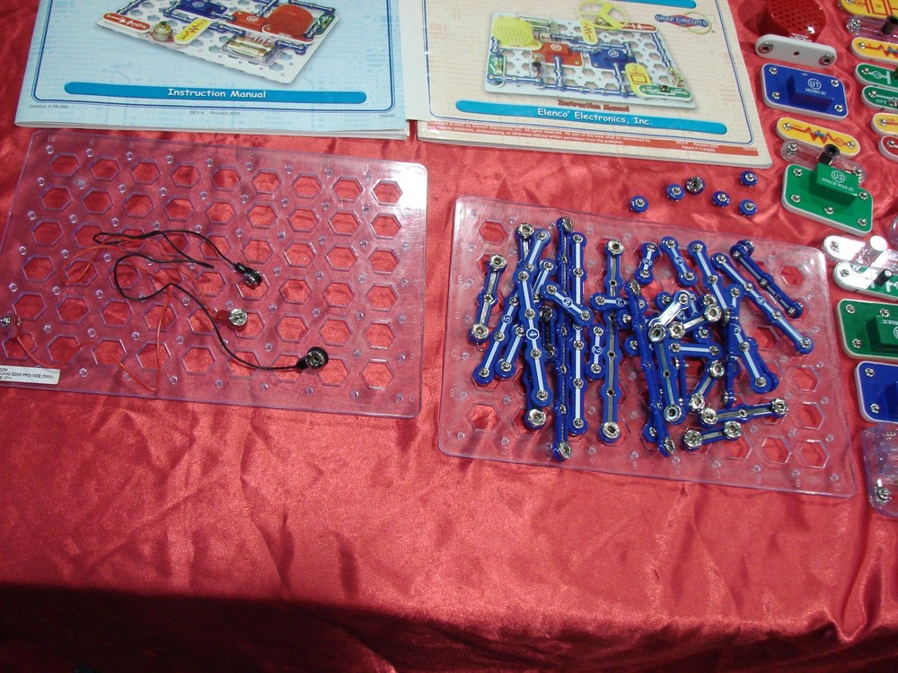 Lot Snap Circuits Electronics 101 + Projects 1-101 Parts Pieces Stem Learning