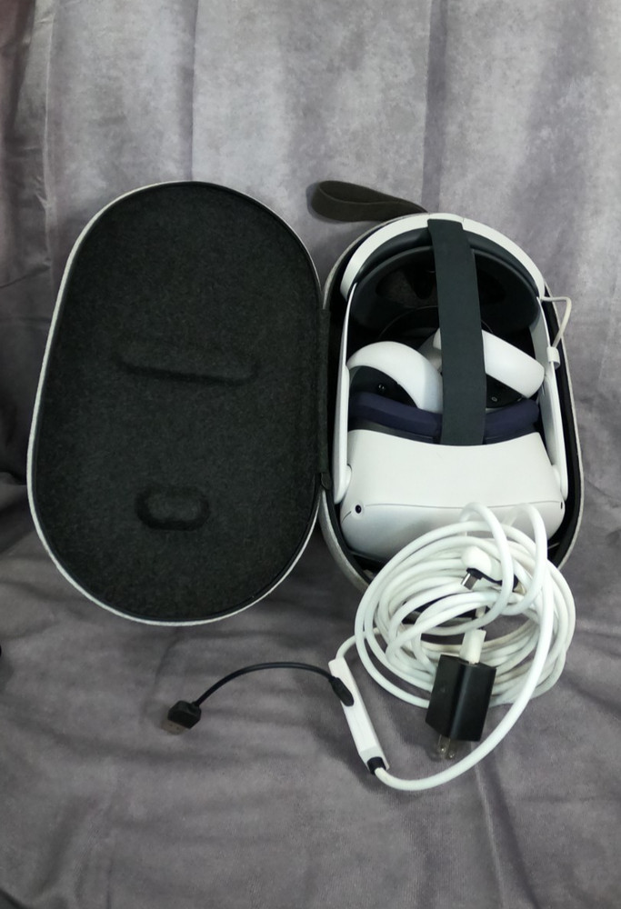Meta Quest 2 256GB VR Bundle Elite Battery Strap Link Cable Case VR Face Pad