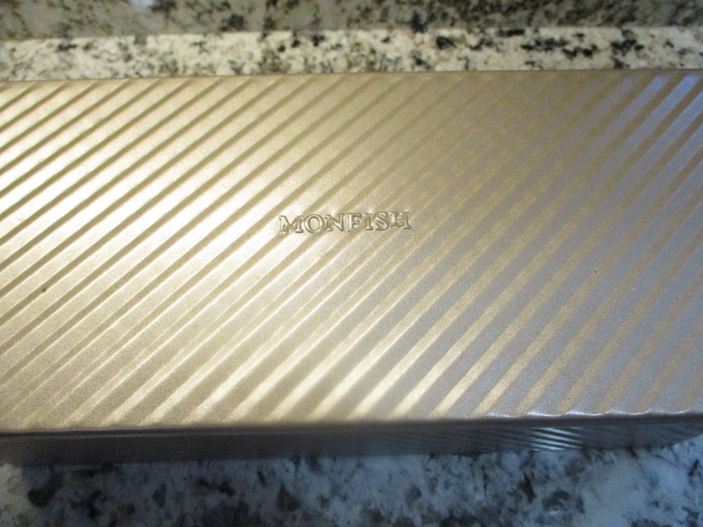 2.2 Lbs Bread/Loaf Pan Monfish Pullman Large Nonstick With Lid Champagne Gold
