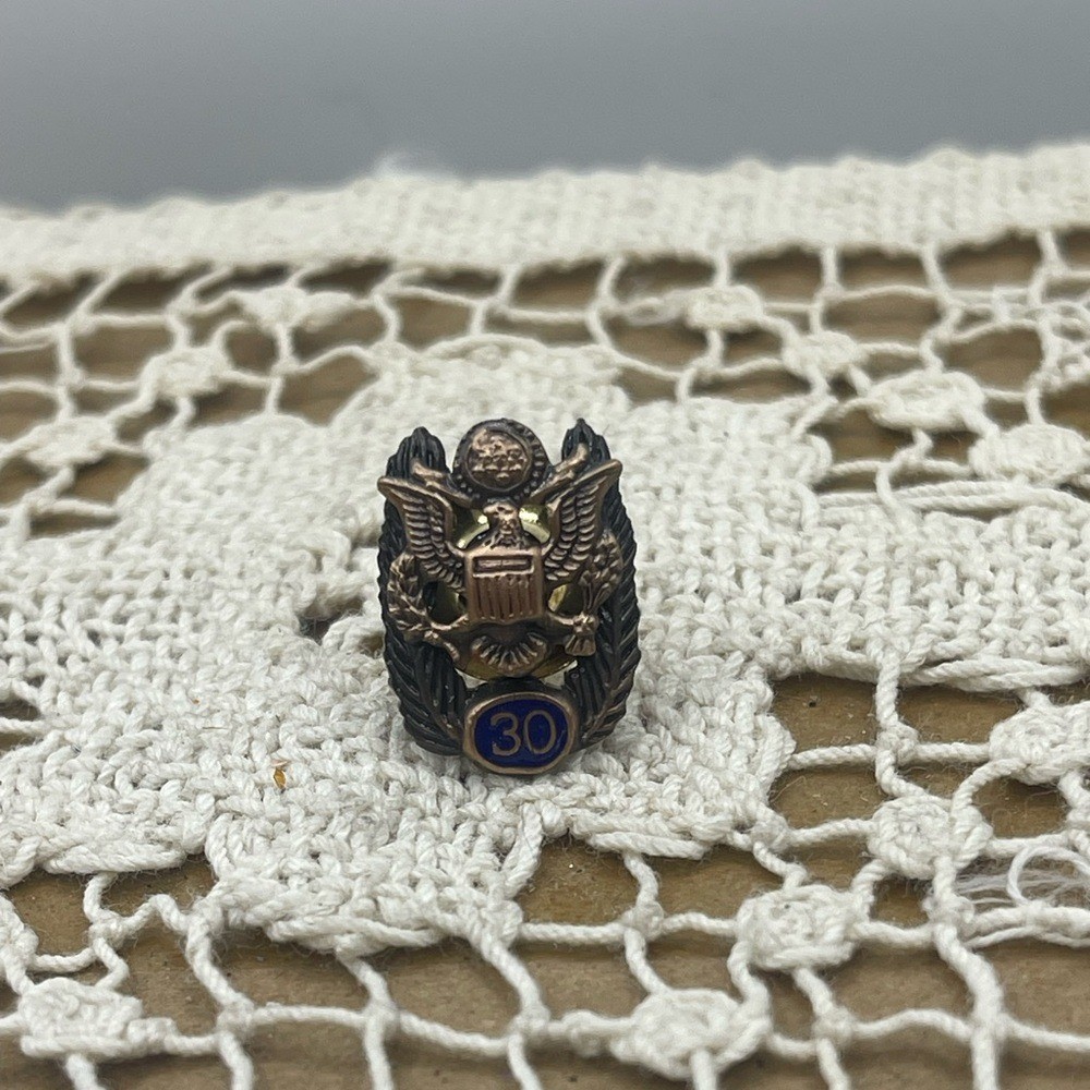 Eagle Emblem pin 30 year