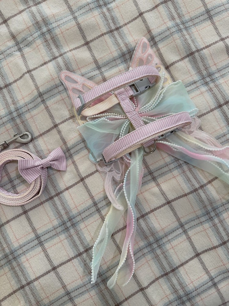 Small Butterfly Hardness With Bowtie Leash