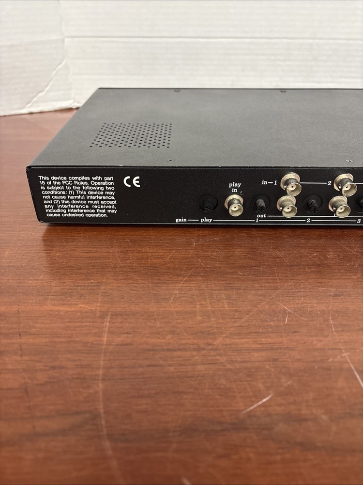 JAVELIN - JMMD4L - 4 Channel B/W Multiplexer ***Untested