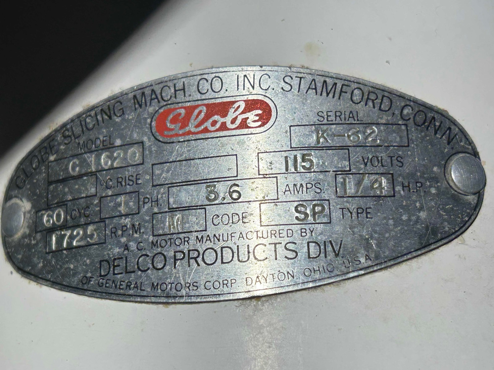 Globe C1620 Commercial Meat Slicer w. Built-in Sharpener