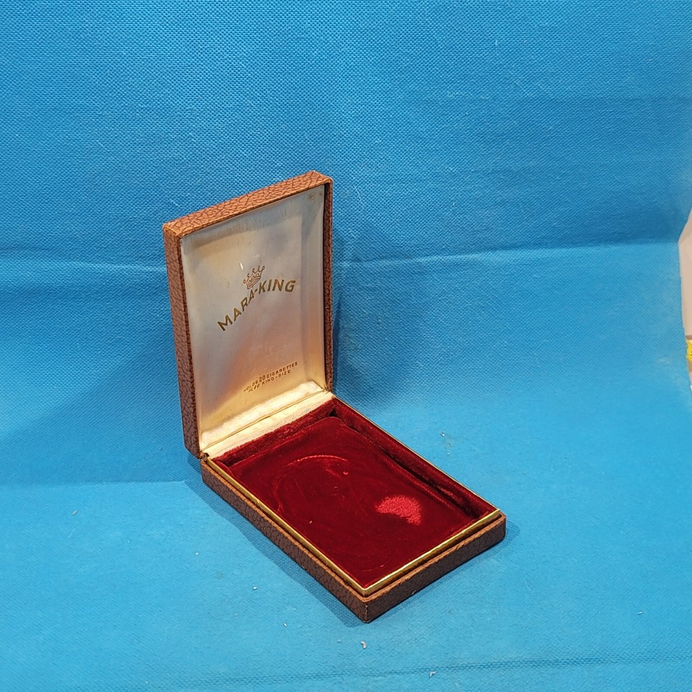 Vintage Desk Cigarette Box Display cardboard