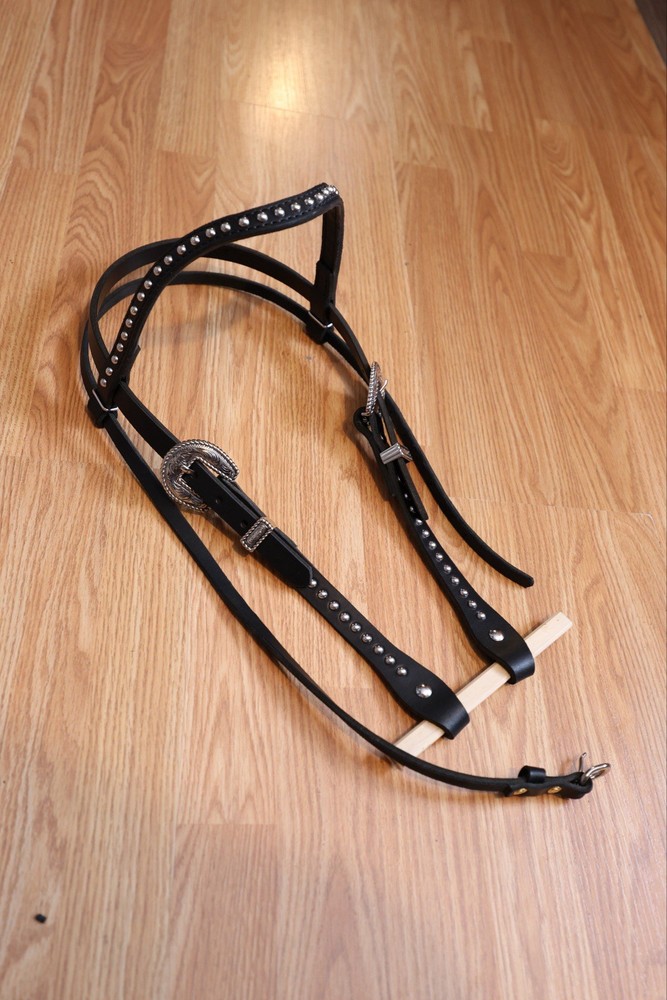 Leather Horse Tack Set - Black & Silver Pulling Collar & Bridle