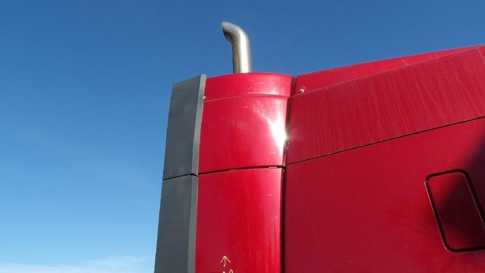 For 2012 VOLVO VNL SLEEPER FAIRING Right ,  MN