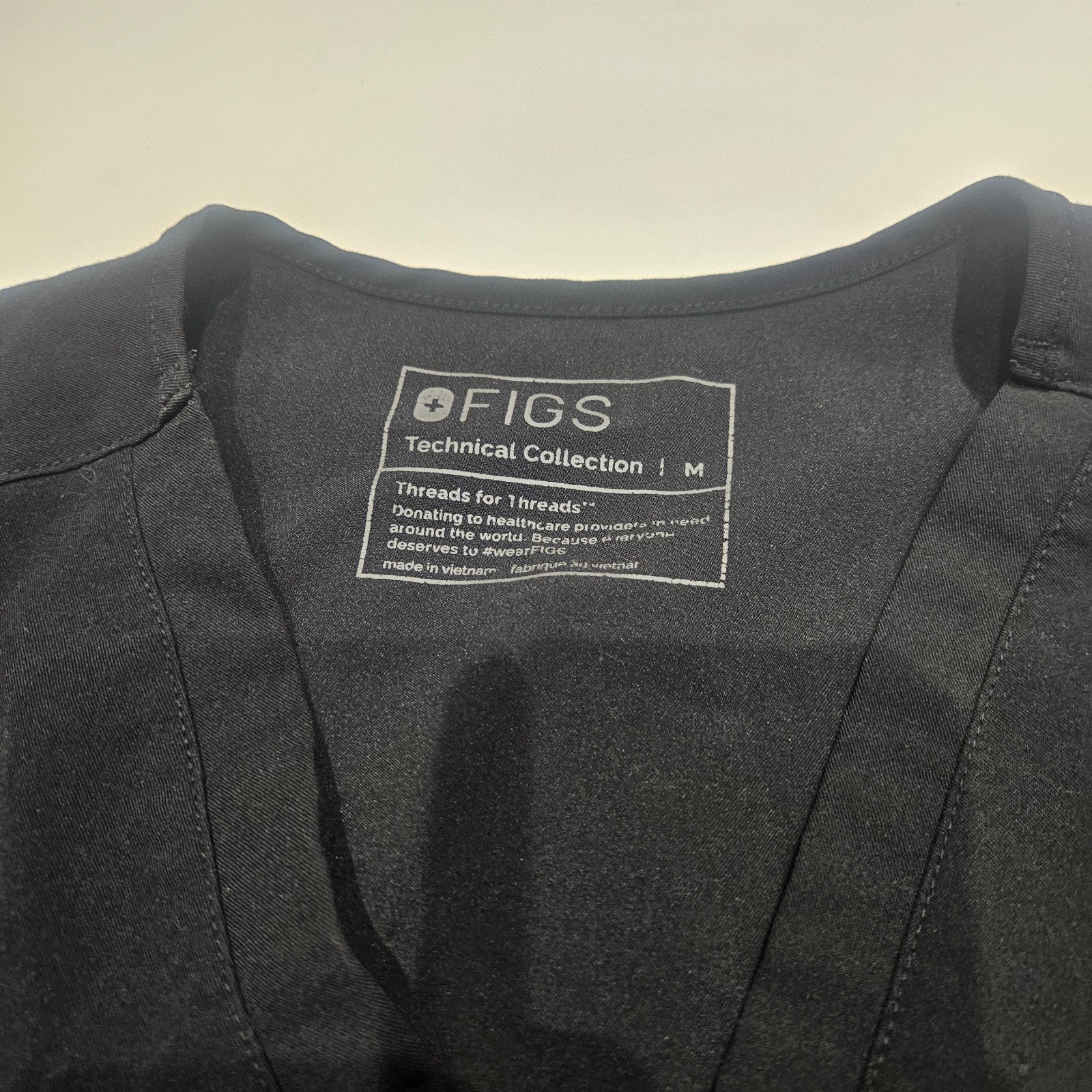 4 sets of Figs Women Catarina Scrubs size medium Lot