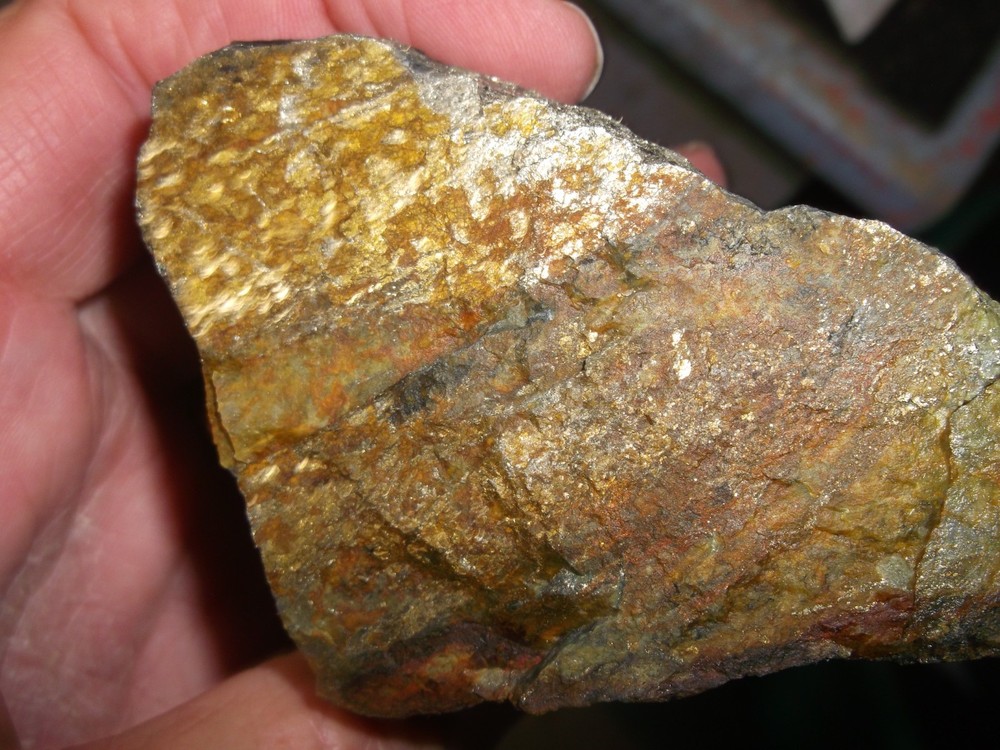 Gold, silver, copper, 436 grams samples ,ore high grade .