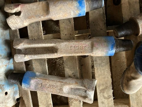 5 ½” diameter x 22” length Cable Tool Drilling Chisel Bit tool joint 3 1/4" API