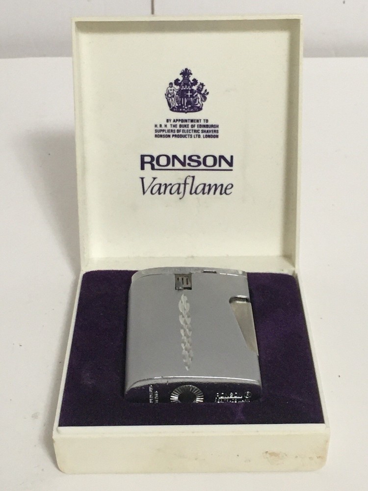 Vintage Ronson Varaflame Butane Lighter - Untested Orignal Box