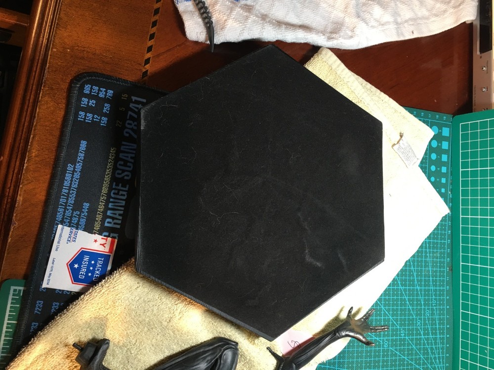 Eaglemoss Aliens "Mega Special Issue 8 - Alien Vent Attack Xenomorph" with box