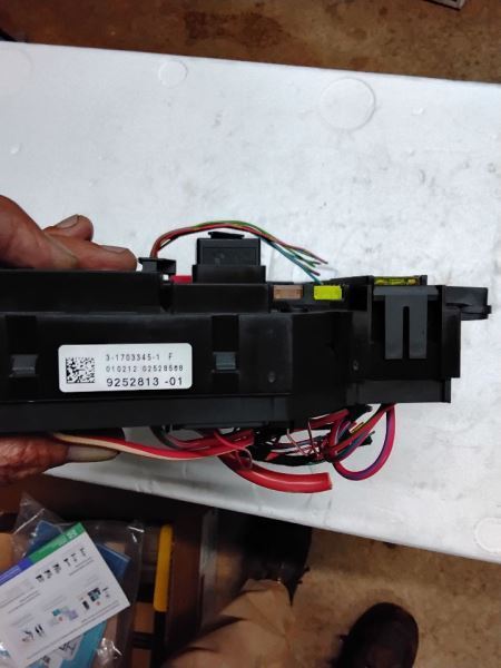 528I 2012 Fuse Box Cabin 643063