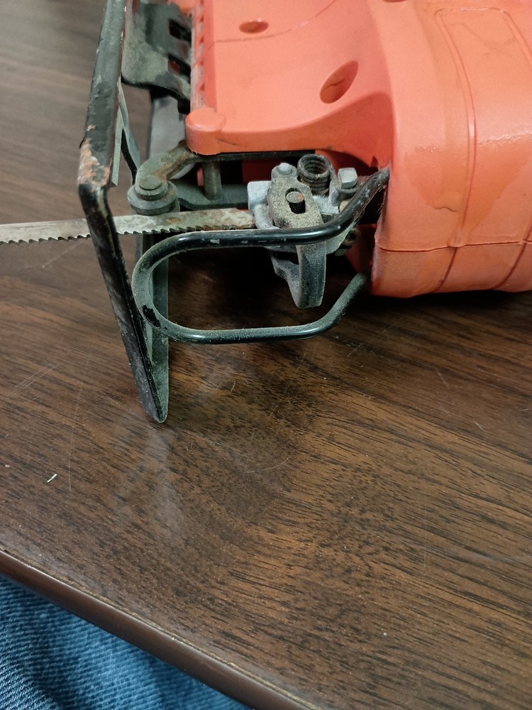 Black & Decker 4.5AMP Jigsaw Variable Speed BDEJS300C Corded Good Condition.