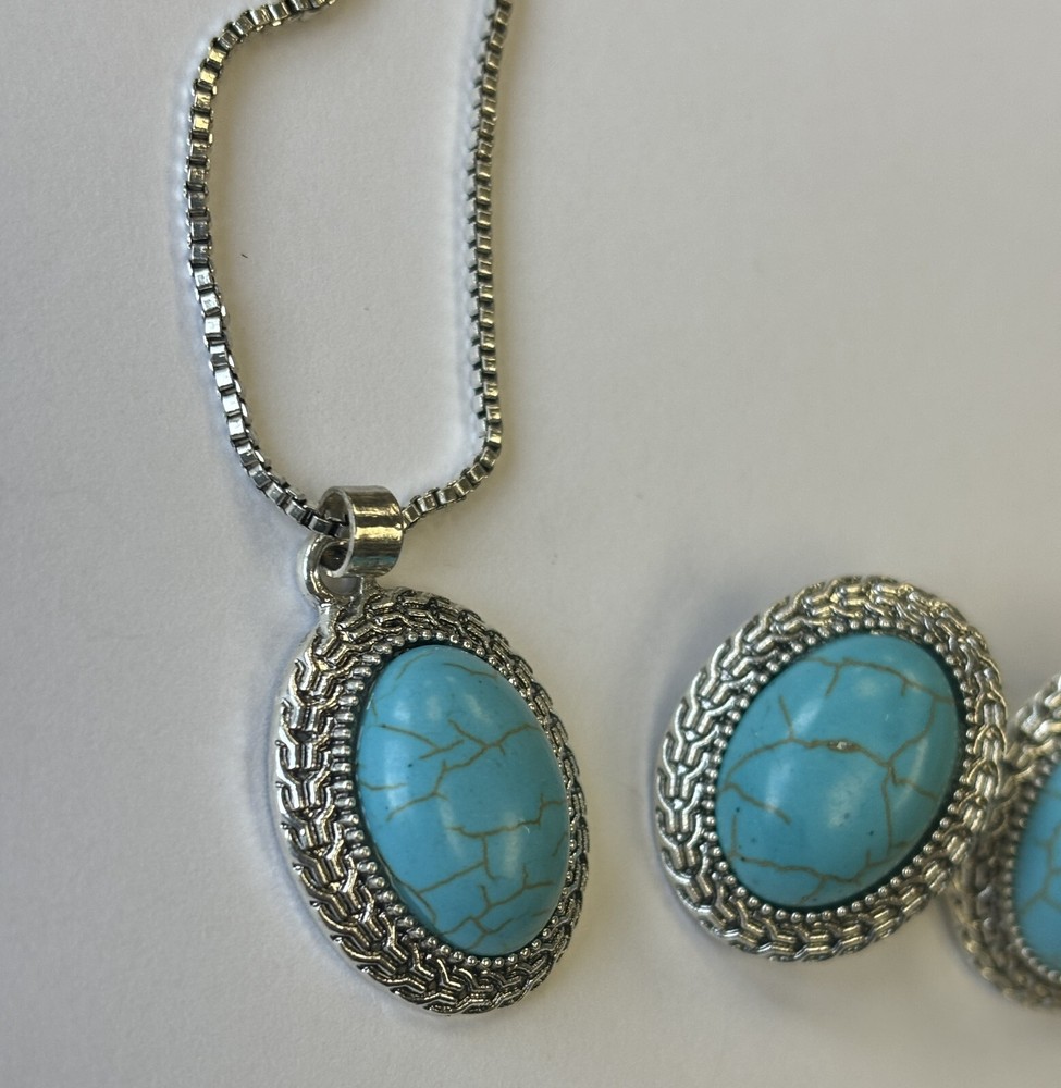 DIY Turquoise Necklace and Earrings Set
