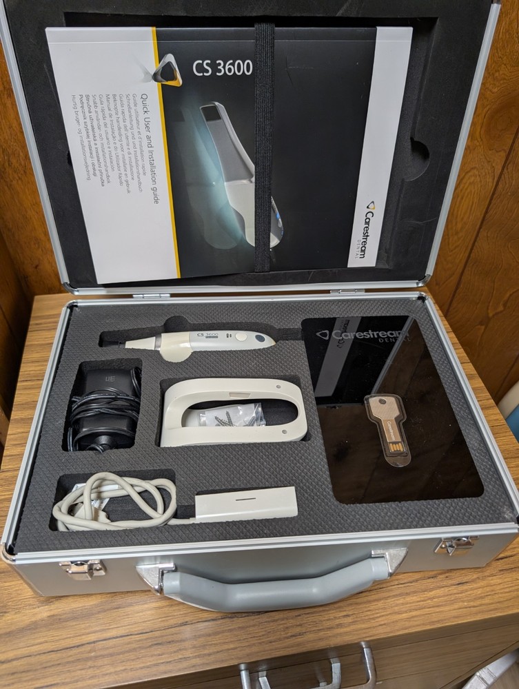 Carestream CS 3600 Dental Acquisition Scanner with Accessories